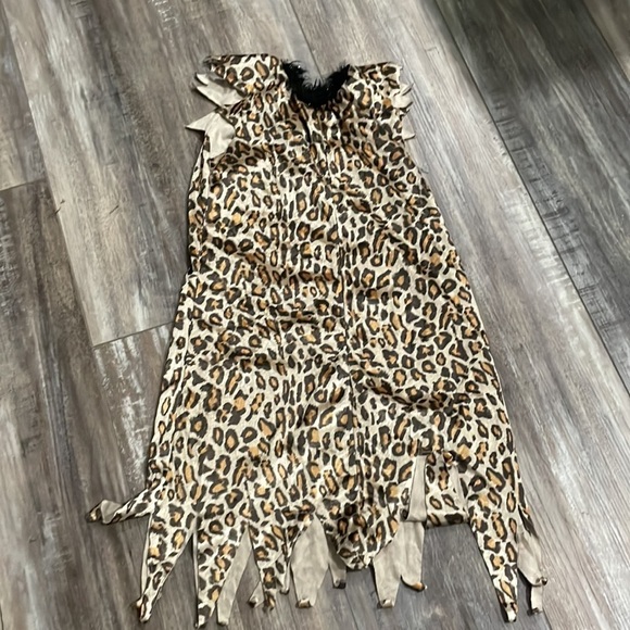 Rubies Girl’s Cavewoman Leopard Cheetah Cat Animal Print Dress - Picture 4 of 5